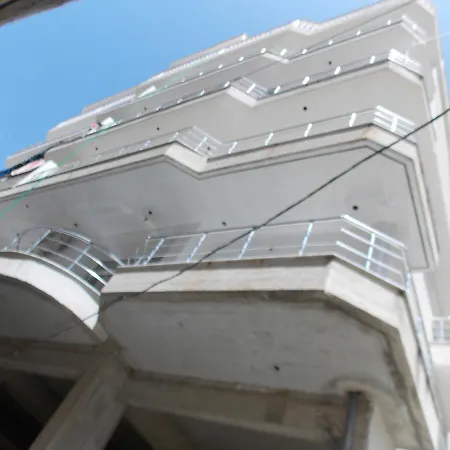 Zeta's * Sarande