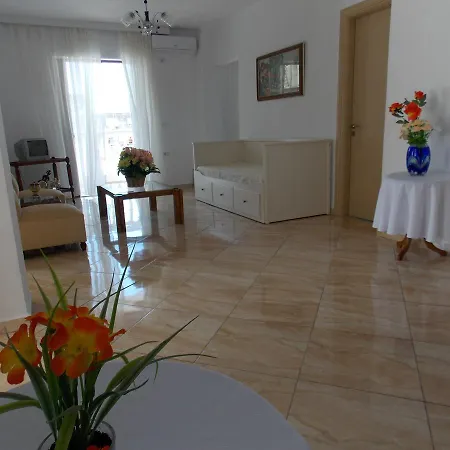 Zeta's Apartment *